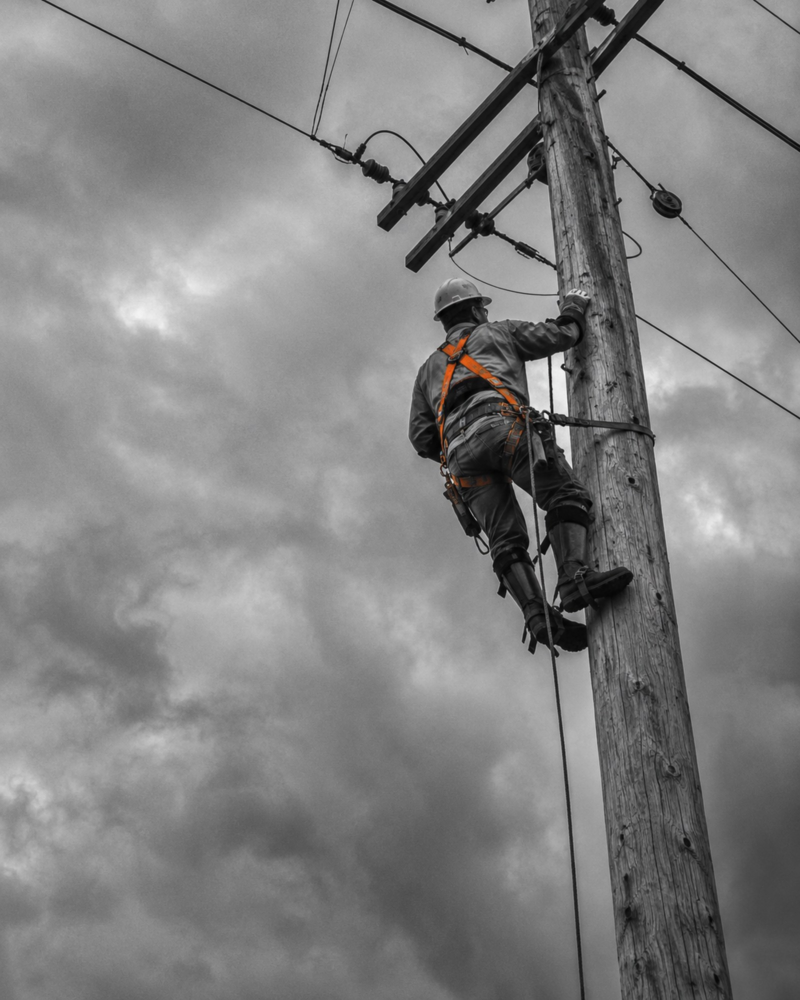 Linework tradesperson at work